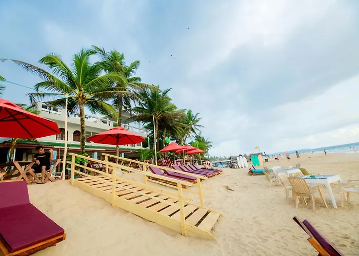 Royal Beach Hotel & Restaurant