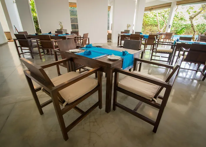 Roman Beach Hotel